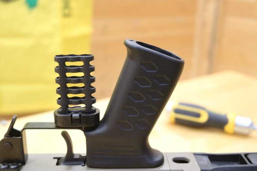 AR15, AK47, and SCAR have a Baby: Meet the M10X World Rifle AR15, AK47, and SCAR have a Baby: Meet the M10X World Rifle