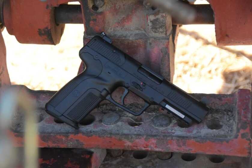5.7 Craze: FN Five-seveN Full Review 5.7 Craze: FN Five-seveN Full Review