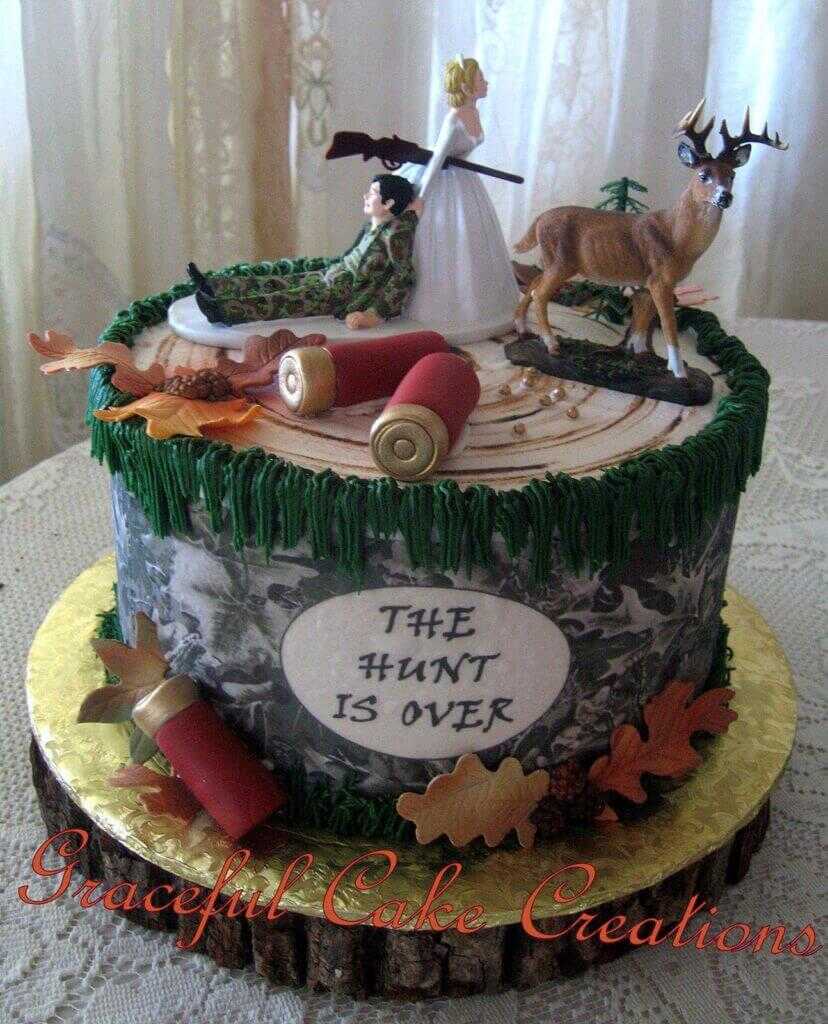 Groom's Cake Gets Extra Attention for Hunting Theme Groom's Cake Gets Extra Attention for Hunting Theme
