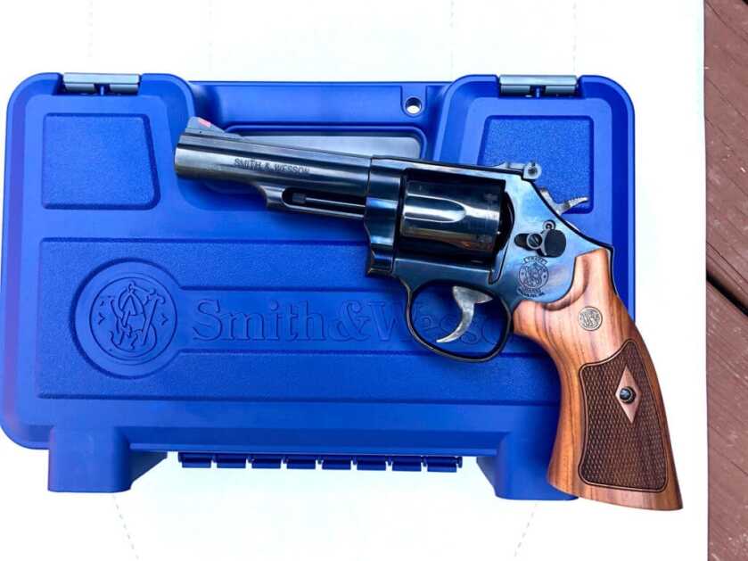 Smith & Wesson Model 19 Classic – Return of the Combat Magnum Smith & Wesson Model 19 Classic – Return of the Combat Magnum