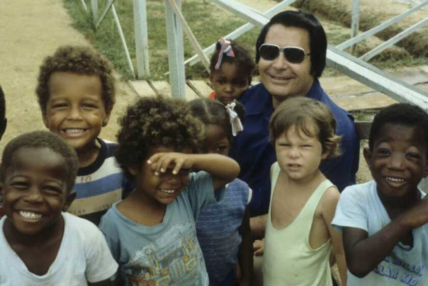 Jim Jones: Maniacal Monkey Salesman, Leftist Koole Aide, Democratic Congressional Massacre, and The Guns of the Largest Mass Murder in American History Jim Jones: Maniacal Monkey Salesman, Leftist Koole Aide, Democratic Congressional Massacre, and The Guns of the Largest Mass Murder in American History