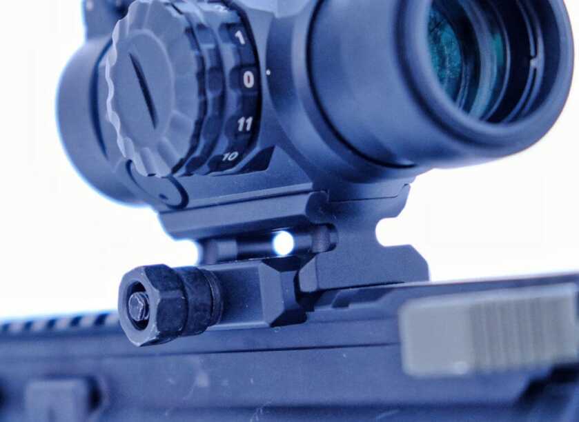 Primary Arms SLx 1x Compact Prism Scope: All the Positives of a Red Dot with None of the Negatives Primary Arms SLx 1x Compact Prism Scope: All the Positives of a Red Dot with None of the Negatives
