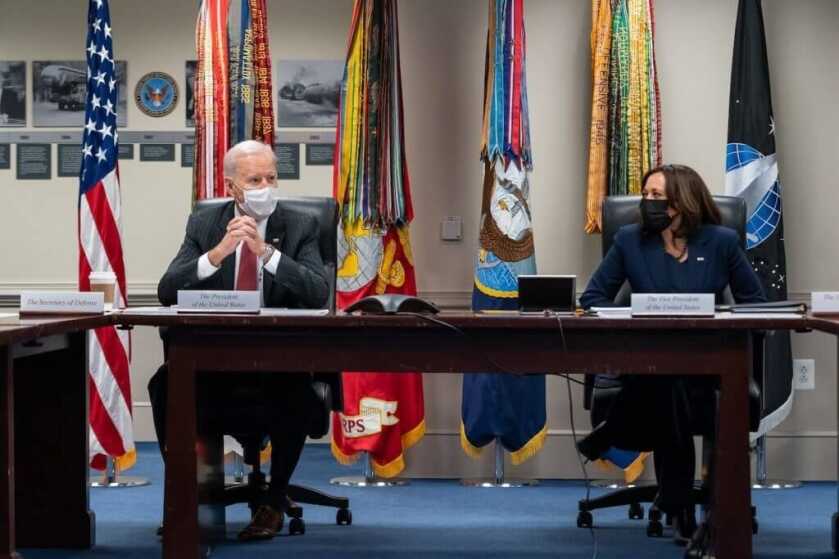 Biden Calls on Congress to Ban ‘Assault Weapons,’ Criminalize Private Transfers Biden Calls on Congress to Ban ‘Assault Weapons,’ Criminalize Private Transfers