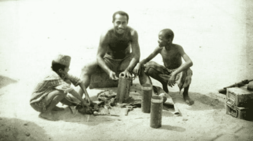 Miracle at Mirbat: When an SAS Operator Singlehandedly Held Off an Army with a Howitzer Miracle at Mirbat: When an SAS Operator Singlehandedly Held Off an Army with a Howitzer
