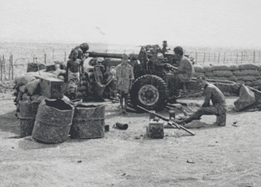 Miracle at Mirbat: When an SAS Operator Singlehandedly Held Off an Army with a Howitzer Miracle at Mirbat: When an SAS Operator Singlehandedly Held Off an Army with a Howitzer