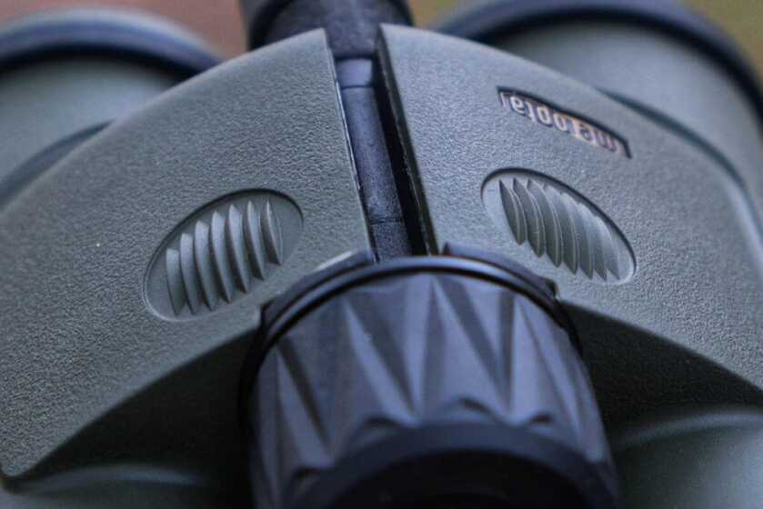 Meopta Optika LR 10x42 HD w/Rangefinder Tested & Compared Meopta Optika LR 10x42 HD w/Rangefinder Tested & Compared