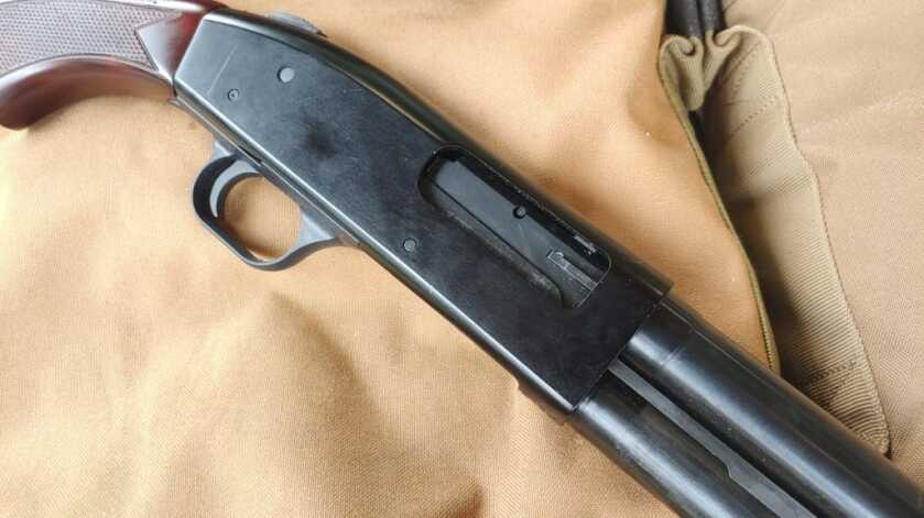 Old School Cool; Mossberg 500 Retrograde Old School Cool; Mossberg 500 Retrograde