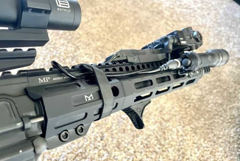 Midwest Industries 10.5” M-LOK Night Fighter Rail Midwest Industries 10.5” M-LOK Night Fighter Rail