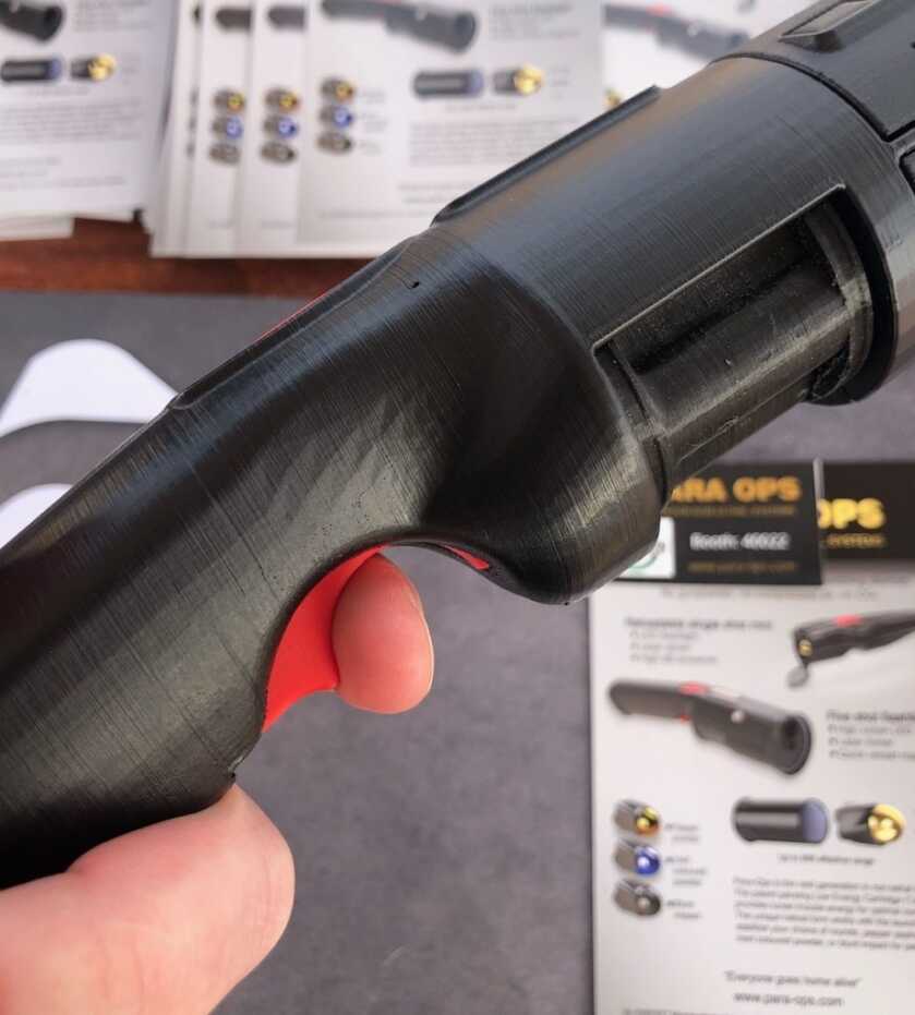 Para Ops Flashlight Shoots Low Energy, Non-Lethal Projectiles for 'Pain Compliance' — SHOT Show 2022 Para Ops Flashlight Shoots Low Energy, Non-Lethal Projectiles for 'Pain Compliance' — SHOT Show 2022