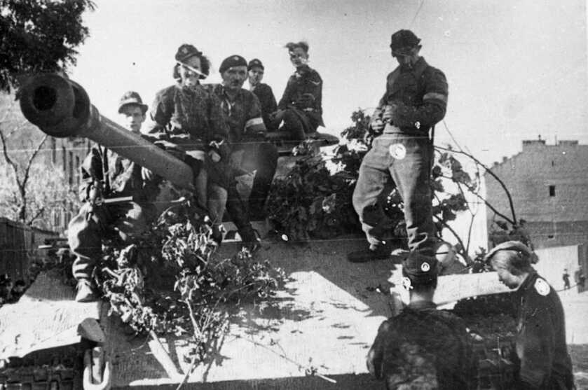Major Aleksander Tarnawski: The Unkillable Polish Commando