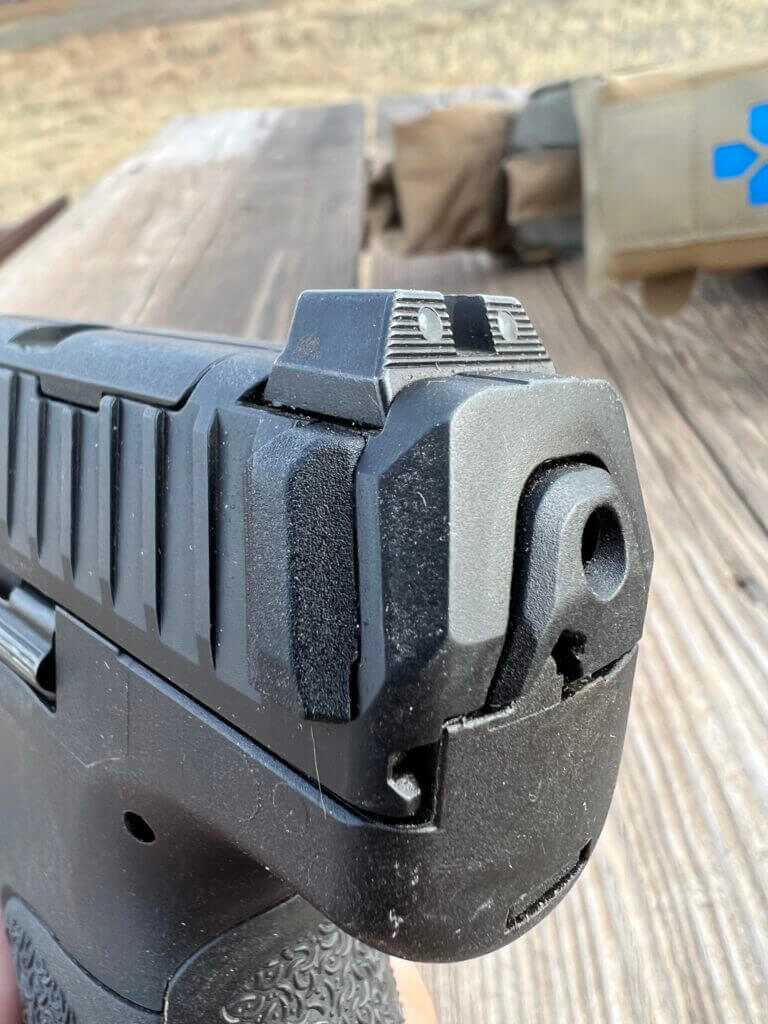 Rear view of H&K VP9B cocking supports beside the rear sight