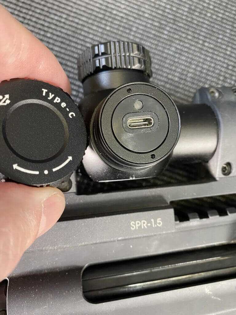 InfiRay BOLT TH50C USB-C charging port and removable 18500 or 18650 battery compartment
