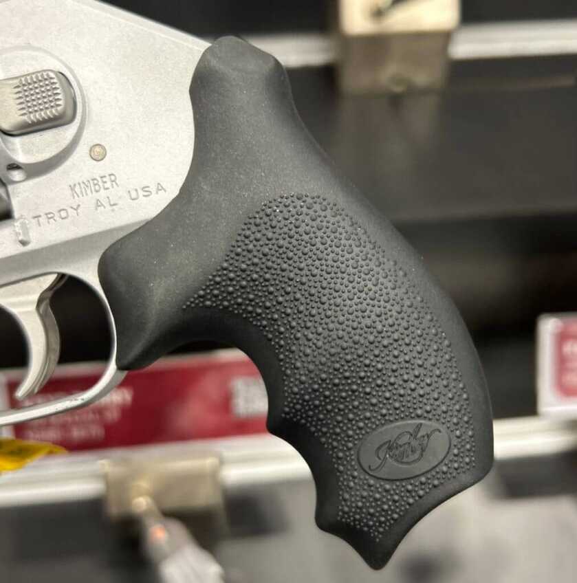 The K6XS grip is made by Hogue.