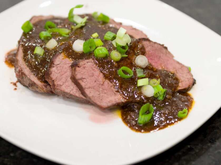 Simple Gourmet: Elk Steak with Black Pepper Sauce (Taiwan-style) Simple Gourmet: Elk Steak with Black Pepper Sauce (Taiwan-style)