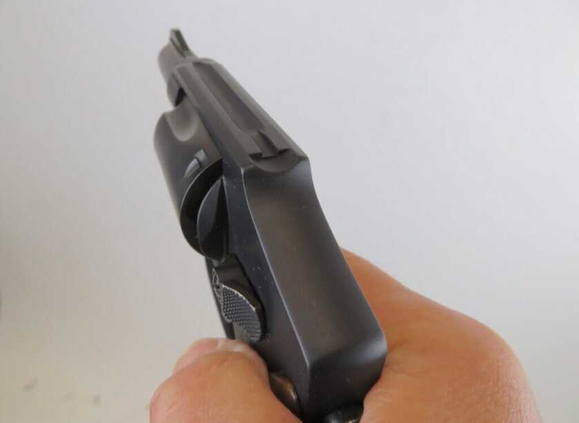 S&W DAO revolver
