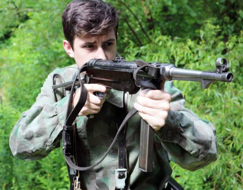 3-Will-Simone Segouin: The Photogenic Partisan of Chartres man holding an MP-40