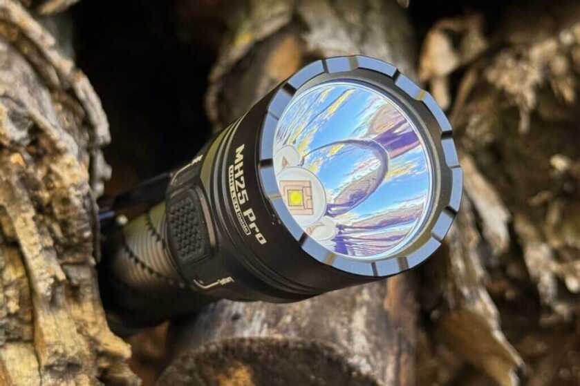 3 - Nitecore MH25Pro 3,300 Lumen Flashlight Review Light head and NiteLab UHi 40 LED