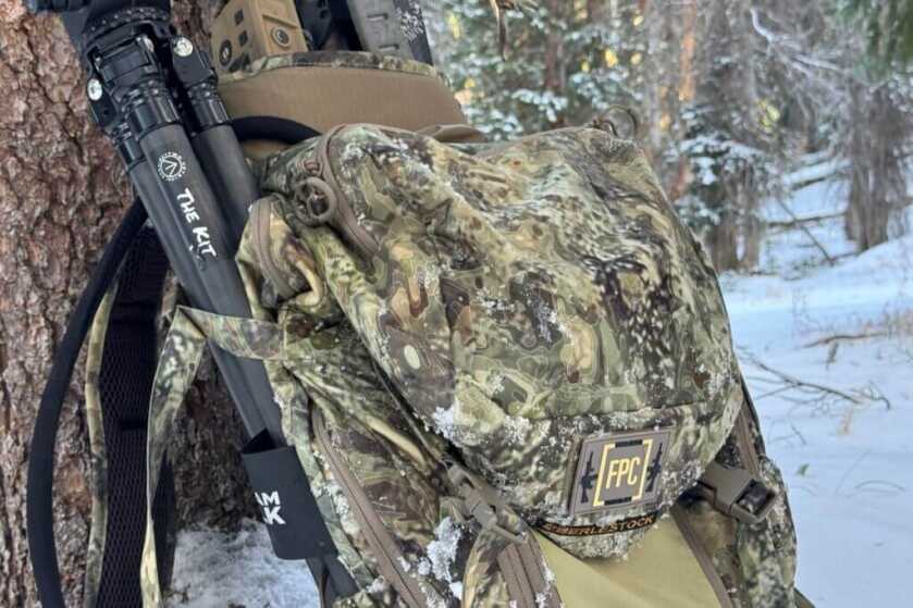 Floating lid allows for quick access of important gear
