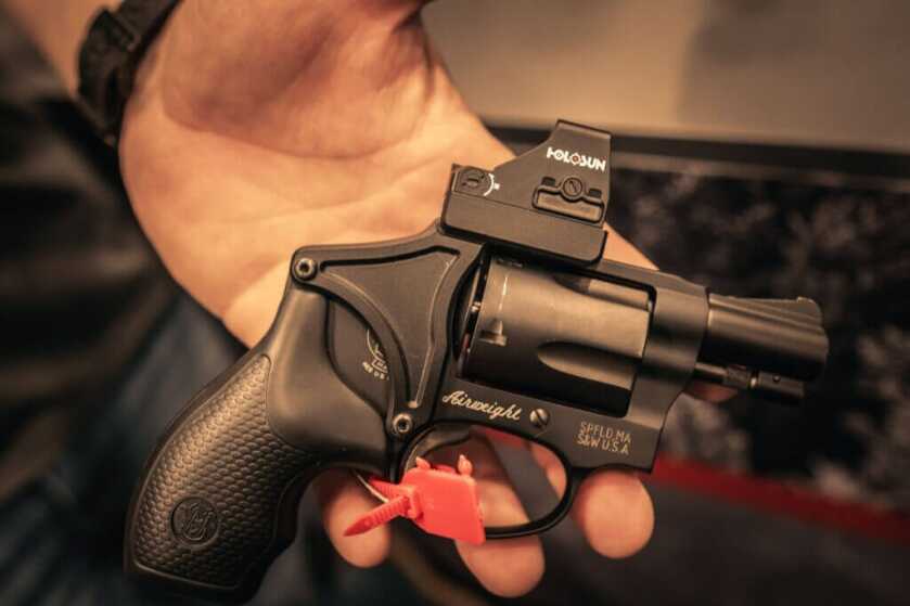 The revolver plate from Shield Arms.