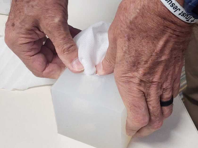 packing a wound