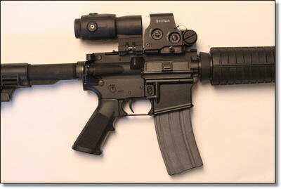 The EOTech EXPS-3 and G23.FTS mounted on a STAG Arms M4 rifle The EOTech EXPS-3 and G23.FTS mounted on a STAG Arms M4 rifle