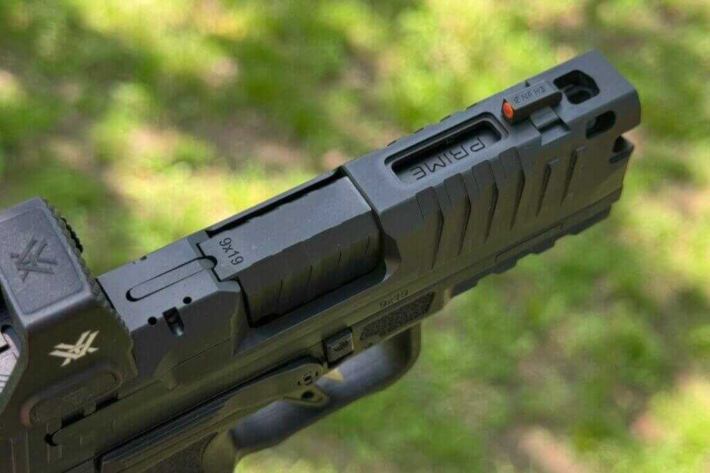 the top of the slide on the CANiK METE MC9 Prime