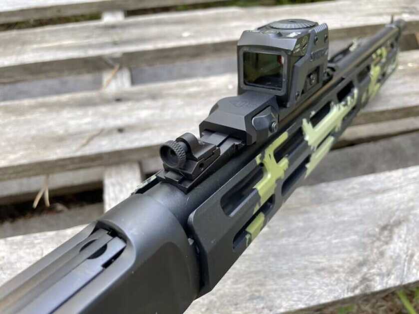 LEVTAC-92 peep sight and red dot