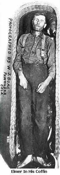 Elmer McCurdy in coffin after the 1911 gunfight that launched his strange showbiz afterlife