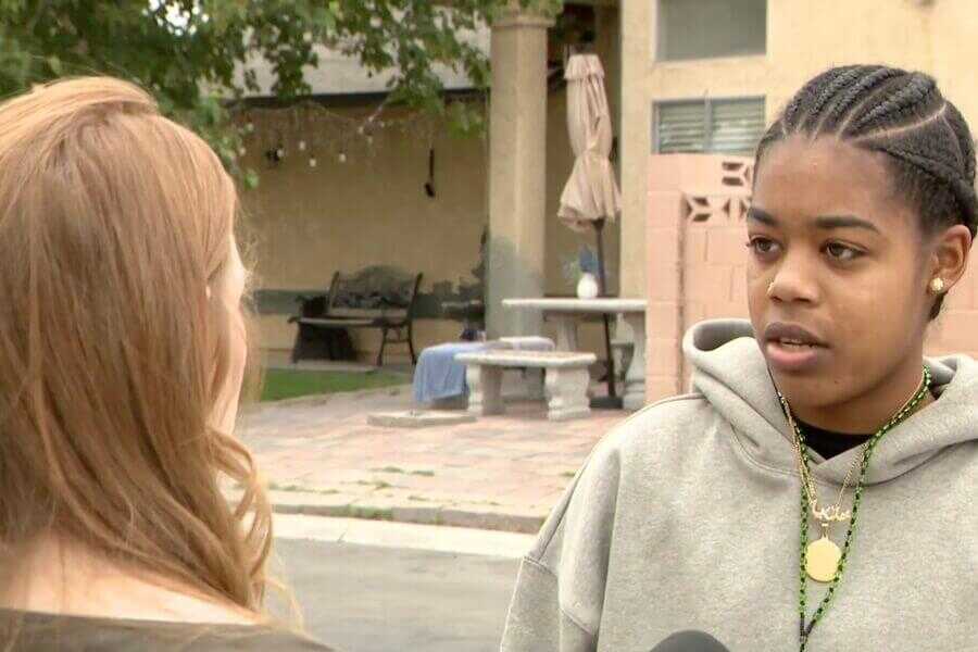 Kaliyah Smith describes how she alerted her mother after hearing two men trying to break into their Las Vegas home.