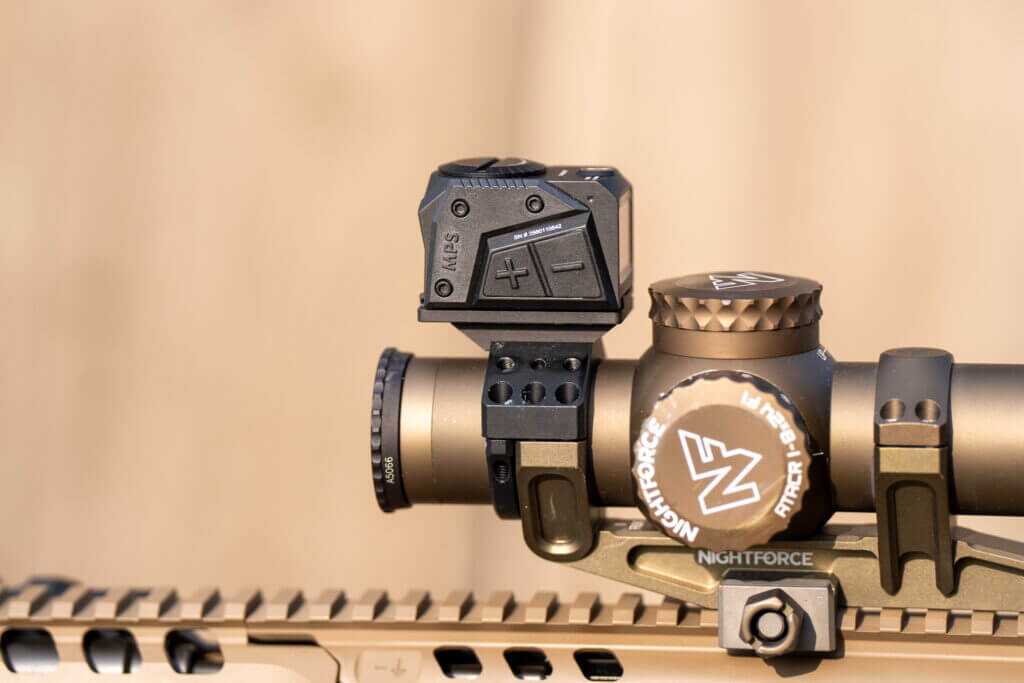 Large brightness controls on the Steiner MPS 2.0 enclosed red dot