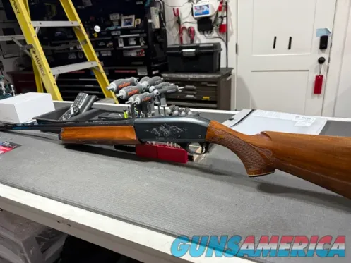 Remington 1100 20 Gauge Semi-Auto Shotgu...