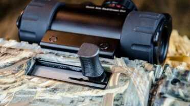 Mossberg 715P Duck Commander – Maybe the Coolest Plinker Ever - New Gun Review The operating handle is easy to use, but it takes a few repetitions to get used to the 'lock open' technique.