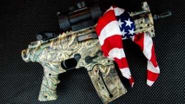 Mossberg 715P Duck Commander – Maybe the Coolest Plinker Ever - New Gun Review The 715P Duck Commander comes out of the box with all the "cool stuff".
