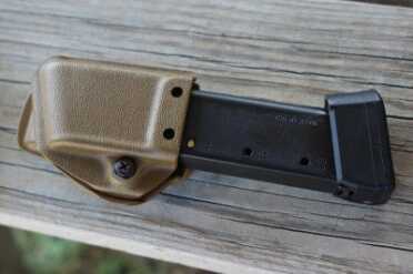 The Best SIG P226? The TacOps--Review A good mag holder is a must, even when your magazine holds 20 rounds.