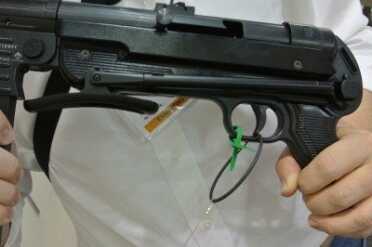 WWII German MP40 in 9mm - SHOT Show 2015 Folding stock.