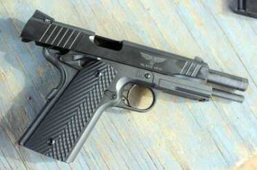 Goodbye Para—The Death of a Brand and a Belated Review The Para has a nice ramped barrel with a full profile.