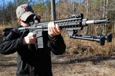 Once assembled, the M762 looks much more like an AR-10.