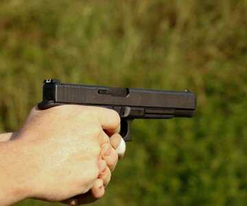 Bigger is Better: Glock 40 GEN4 MOS 10MM The G40 is hardly compact, but remains ergonomic despite its size.