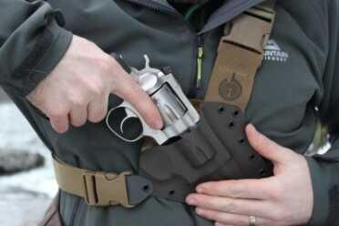 Bigger is Better: Glock 40 GEN4 MOS 10MM The Kenai, like the peninsula itself, appeals to fishermen. The high-up placement keeps the gun out of the water for those who want or need to wade.