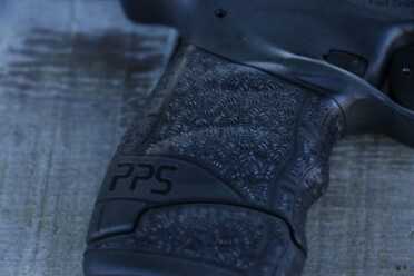 We Shoot the New Walther PPS M2--New Gun Review New texturing with enhanced finger grooves combined with the seven round extended magazine makes this gun feel like a baby PPQ.