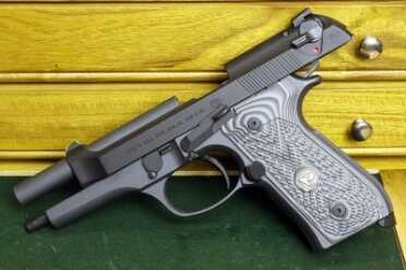 We Shoot the Wilson Combat Beretta 92--SHOT Show 2016 The new guard is rounded over.