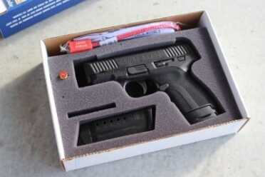 Honor Guard 9mm--Full Review What's in the box?