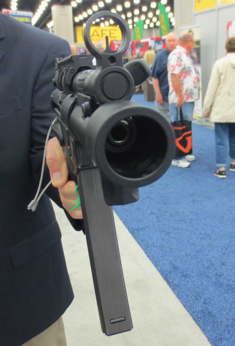 Heckler & Koch Unveils Semi-Auto SP5K, New VP9 in FDE -- NRA 2016 HK4