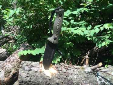 A very good-looking knife. 