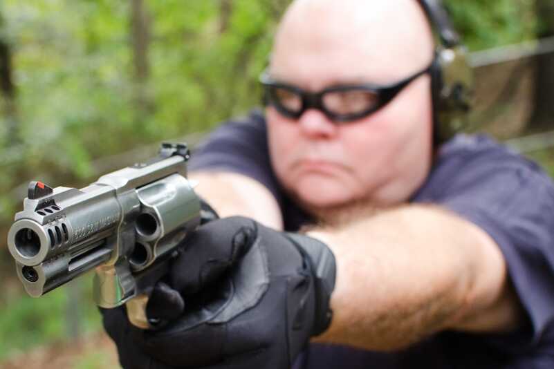 S&W .500 Magnum Gel Tests, Cylinder Gap Blast, Internals & Construction The 4-inch S&W .500 Magnum delivers wrist-wrenching power, but can be a handful to fire.