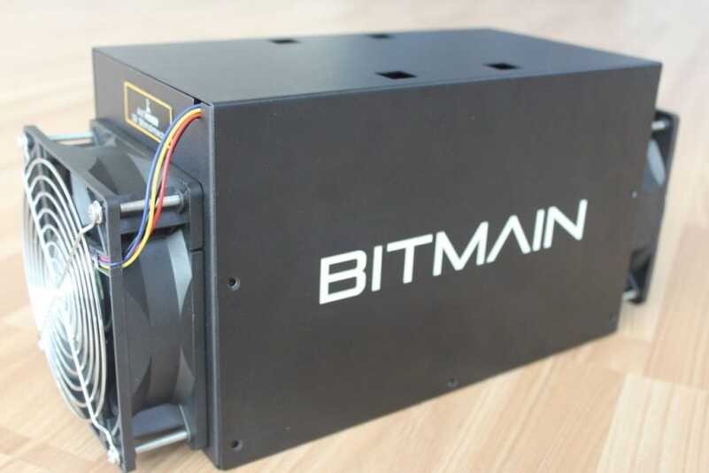 Prepping 101: Buying/Mining Bitcoin vs. Gold & Silver Prepping 101: Buying/Mining Bitcoin vs. Gold & Silver