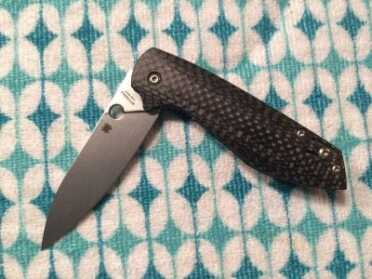A Nice Option for Summer Carry: Spyderco Positron - Knife Review A Nice Option for Summer Carry: Spyderco Positron - Knife Review