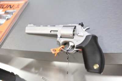 Three-Caliber Wheelgun with Two Cylinders: Taurus 692 —&nbsp;SHOT Show 2018