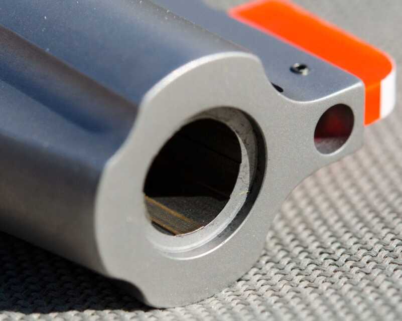 Smith & Wesson Performance Center Model 686 Raises the Bar Again Smith & Wesson Performance Center Model 686 Raises the Bar Again