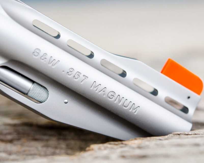 Smith & Wesson Performance Center Model 686 Raises the Bar Again Smith & Wesson Performance Center Model 686 Raises the Bar Again